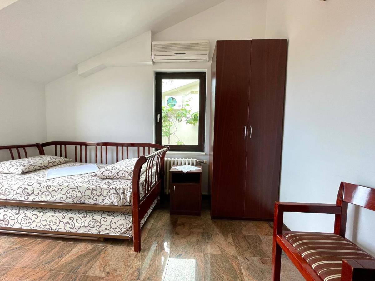 Apartments Villa Mirjana Budva Exterior photo