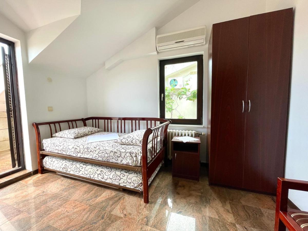 Apartments Villa Mirjana Budva Exterior photo