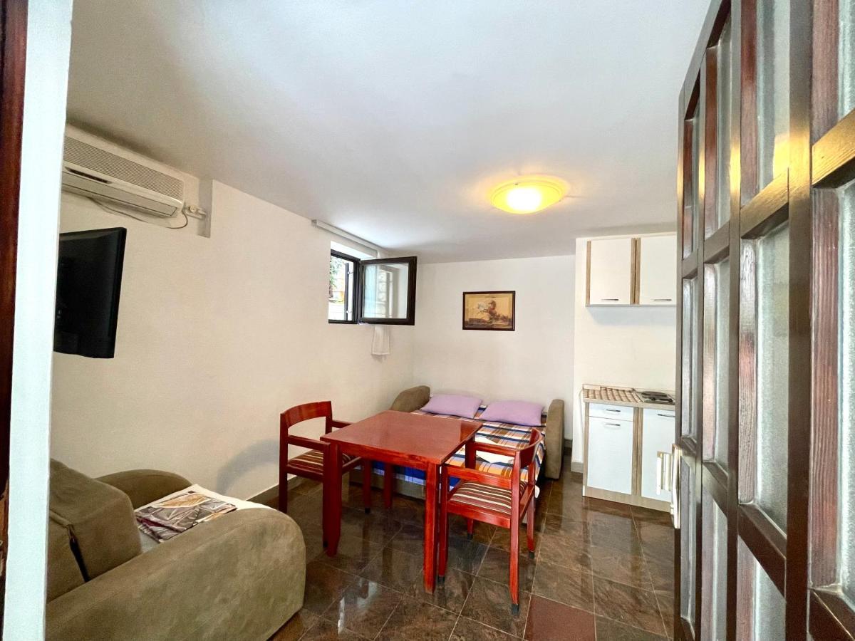 Apartments Villa Mirjana Budva Exterior photo