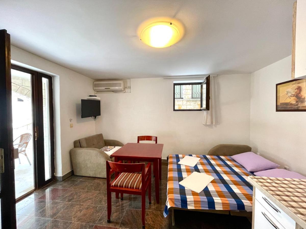Apartments Villa Mirjana Budva Exterior photo