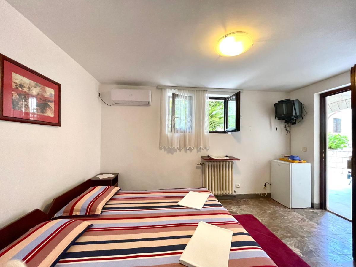 Apartments Villa Mirjana Budva Exterior photo